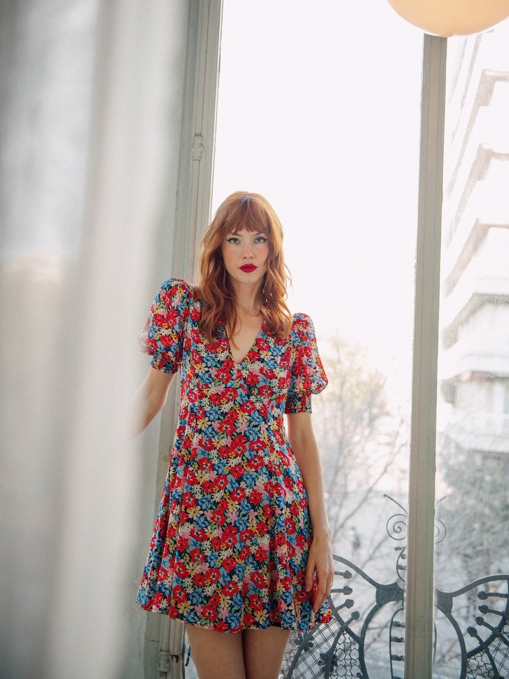 Queens Archive Piper Floral V-Neck Puff Sleeve Dress in Red Multi Size Large